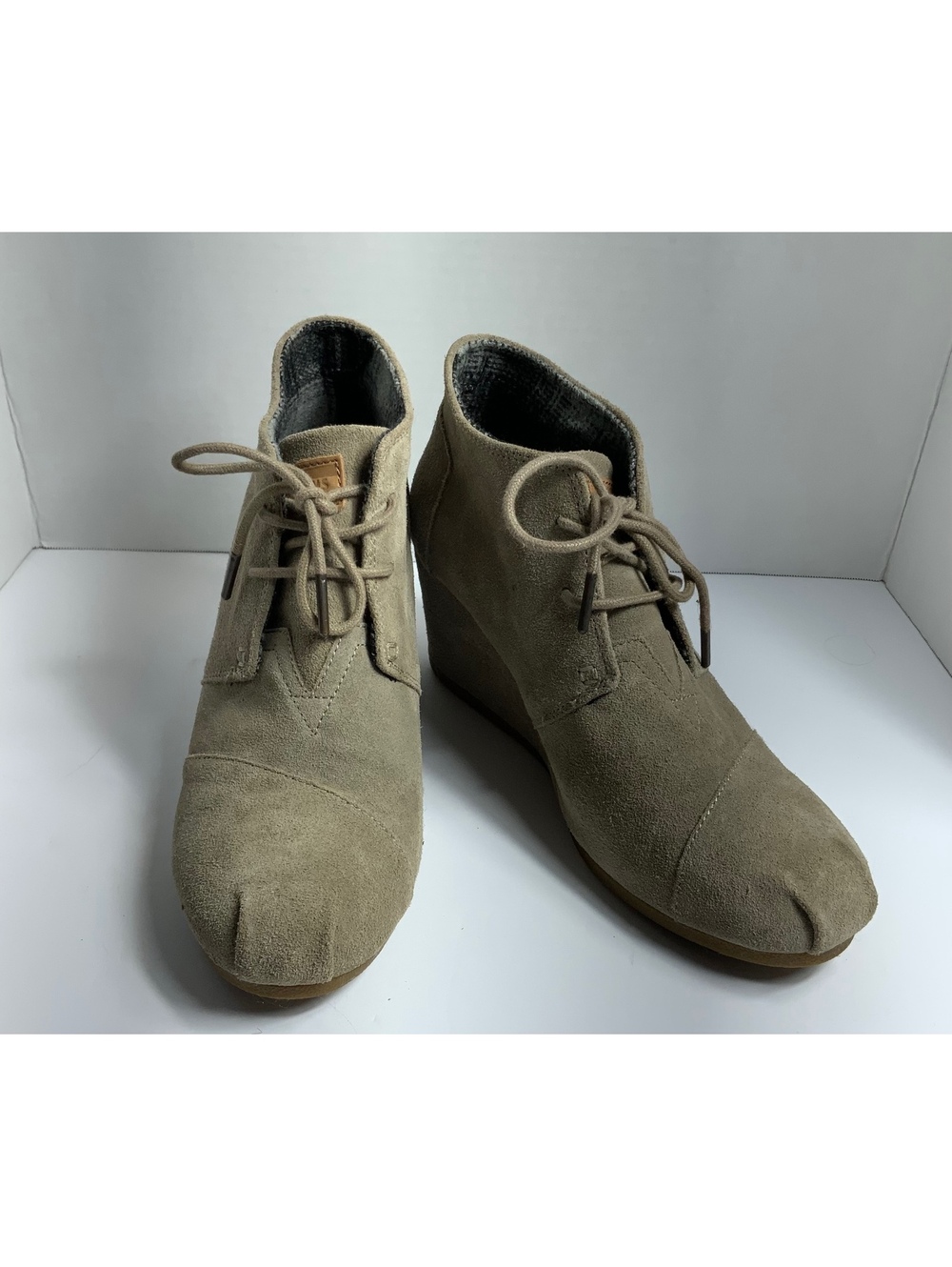TOMS Women's Suede Desert Wedge Booties Size 10 Taupe
